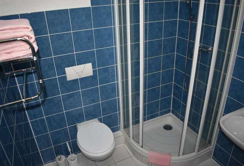 호텔 Penzion A Restaurace Na Jízdárně