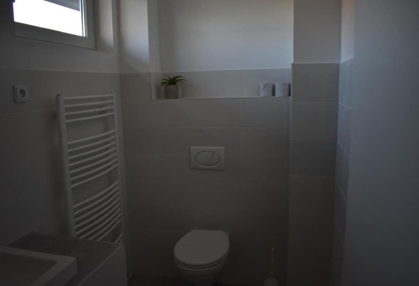 호텔 Penzion A Restaurace Na Jízdárně