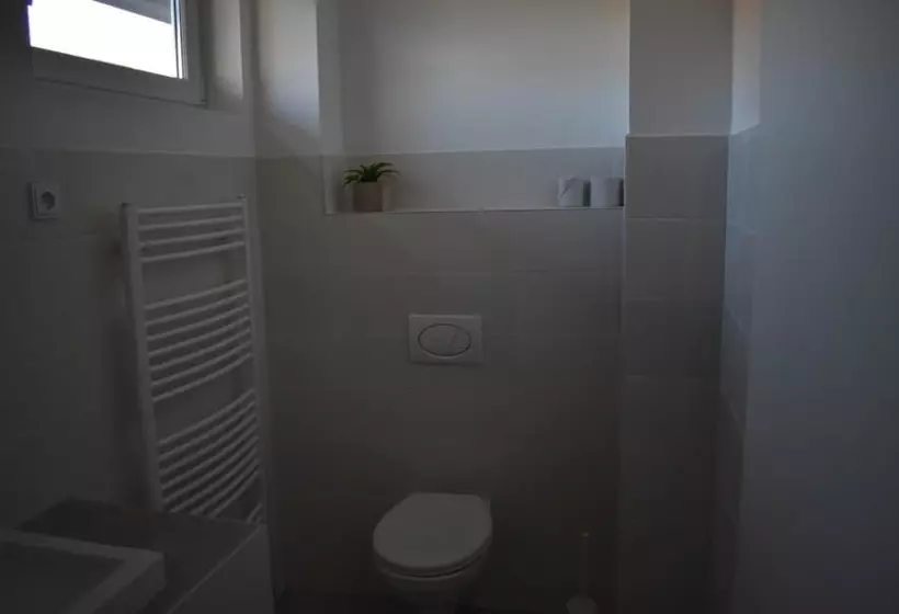 호텔 Penzion A Restaurace Na Jízdárně