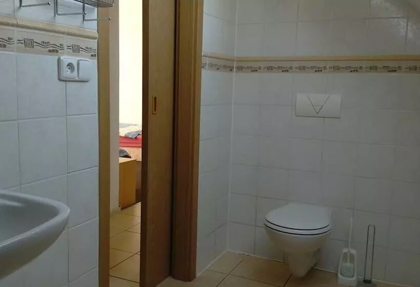 호텔 Penzion A Restaurace Na Jízdárně