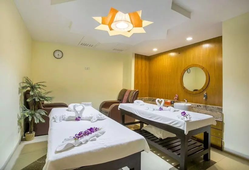 هتل Sayeman Beach Resort