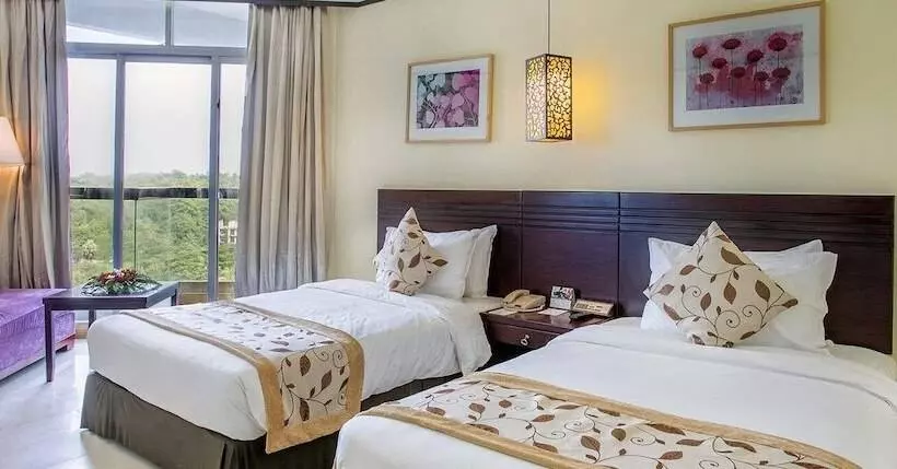 هتل Sayeman Beach Resort