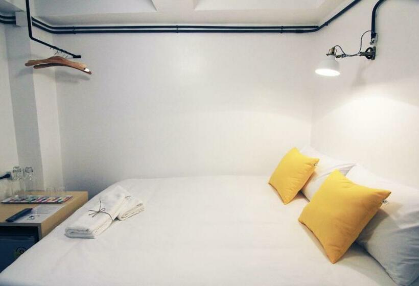 To Zleep Hotel Khaolak