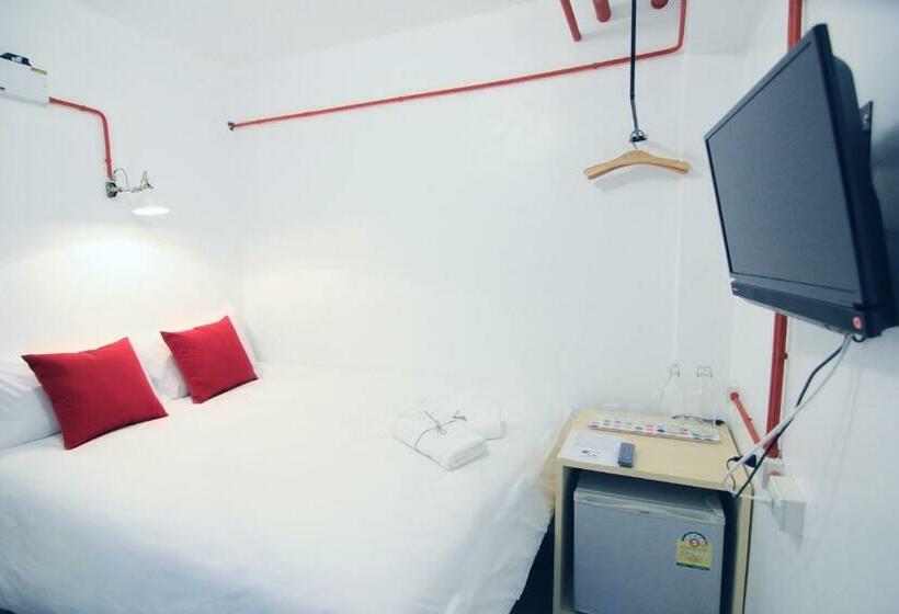 To Zleep Hotel Khaolak