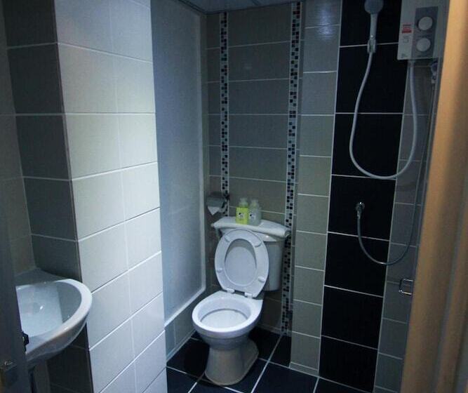 To Zleep Hotel Khaolak