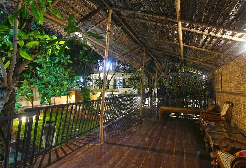 酒店 Travelers Lodge By City Hub