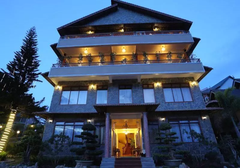 Hotel Zen Valley Dalat