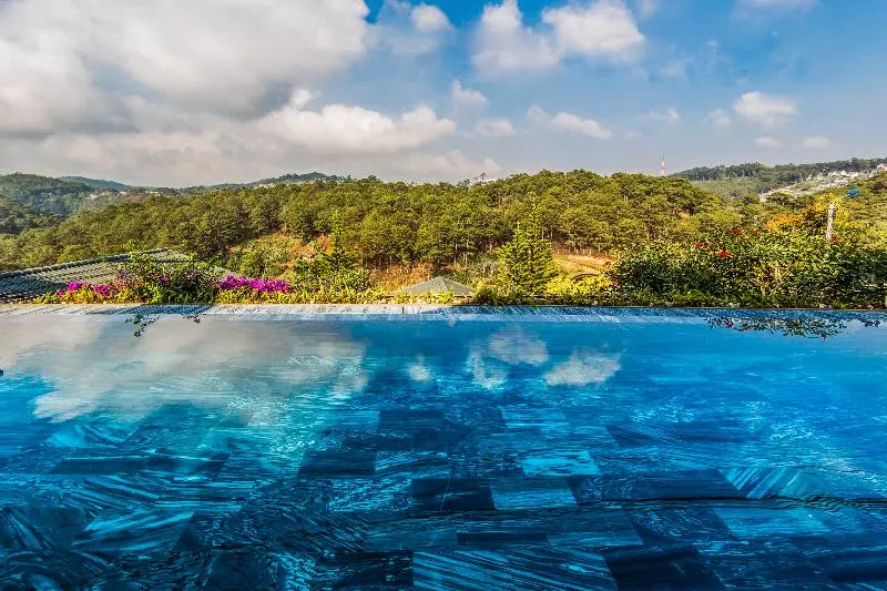 Hotel Zen Valley Dalat