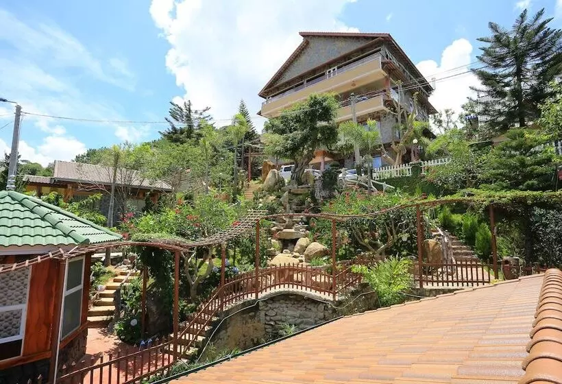 Hotel Zen Valley Dalat