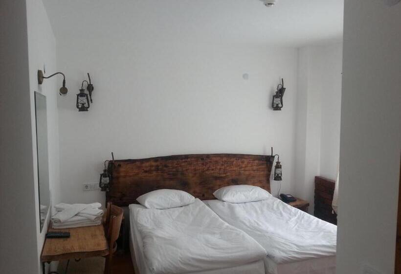 بنسيون Amazon Petite Palace