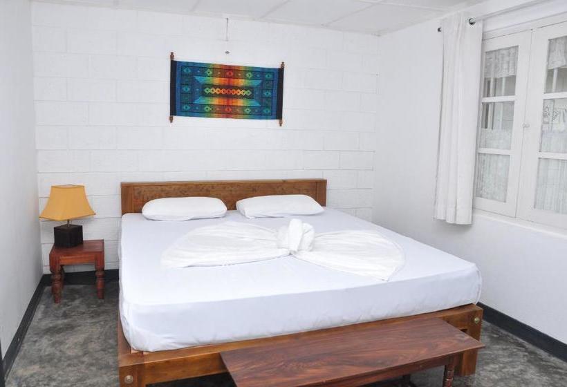 펜션 Village Headman S Five Bedrooms Entire Bungalow