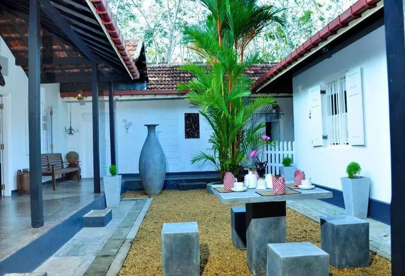 Pension Village Headman S Five Bedrooms Entire Bungalow