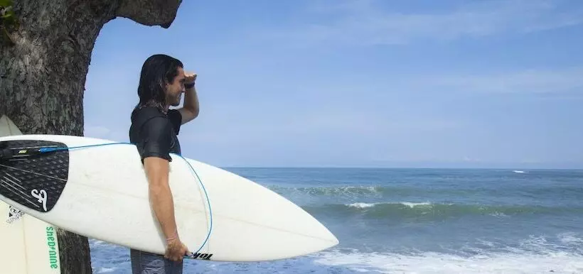 Pondok Pitaya Hotel, Surfing & Yoga