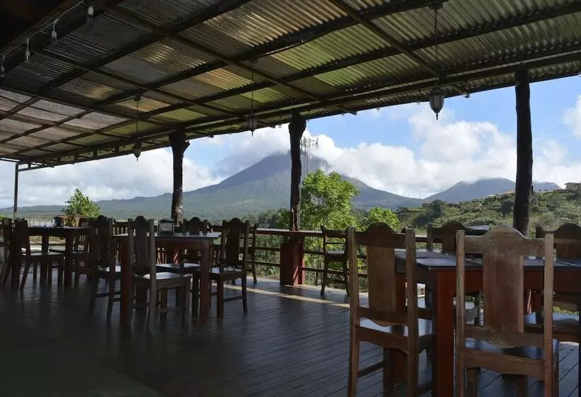 Chateau Arenal Hotel & Restaurante