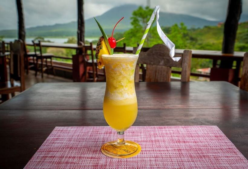 Chateau Arenal Hotel & Restaurante