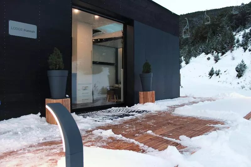 Hotelli Ecolodge Puigmal 2900 Lodges In Move