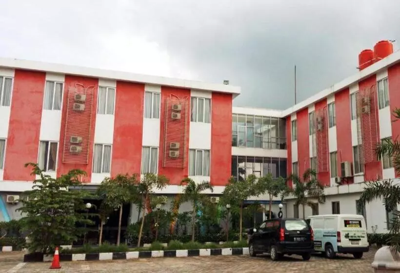 Le Man Hotel Lampung