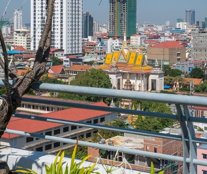 Colina Sky Hotel Phnom Penh