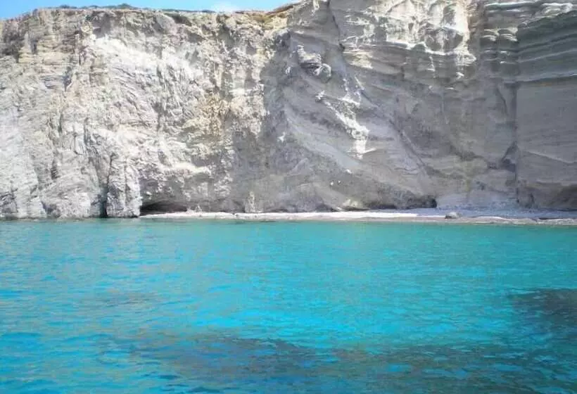 Blue Dolphin Antiparos Villas And Suites