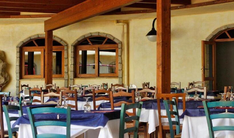 בית מלון כפרי Club Esse Posada