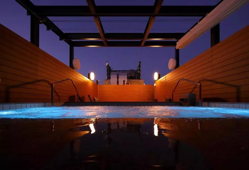 Sauna & Capsule Hotel Rumor Plaza