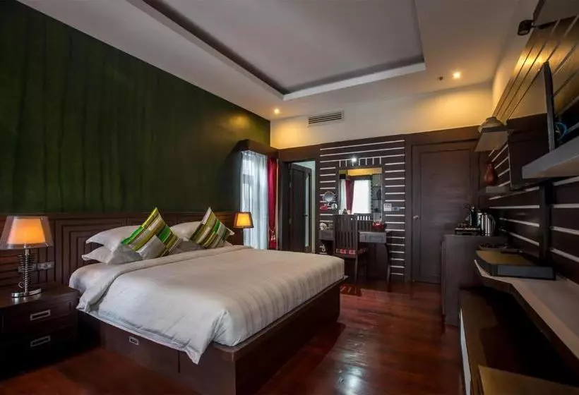 هتل De Sarann Villa