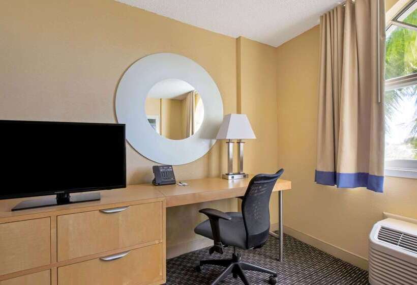 酒店 La Quinta Inn & Suites By Wyndham Sunrise