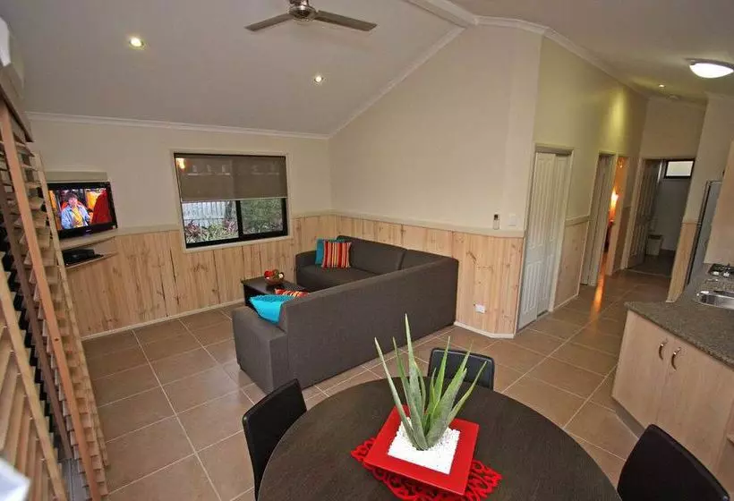 호텔 Main Beach Tourist Park