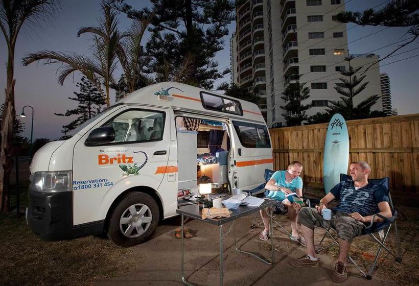 בית מלון כפרי Main Beach Tourist Park