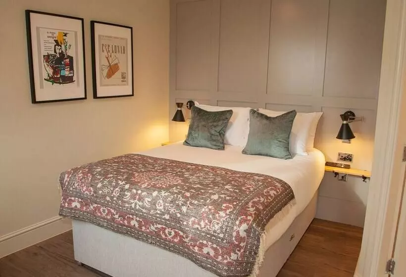 Отель The Kings Arms