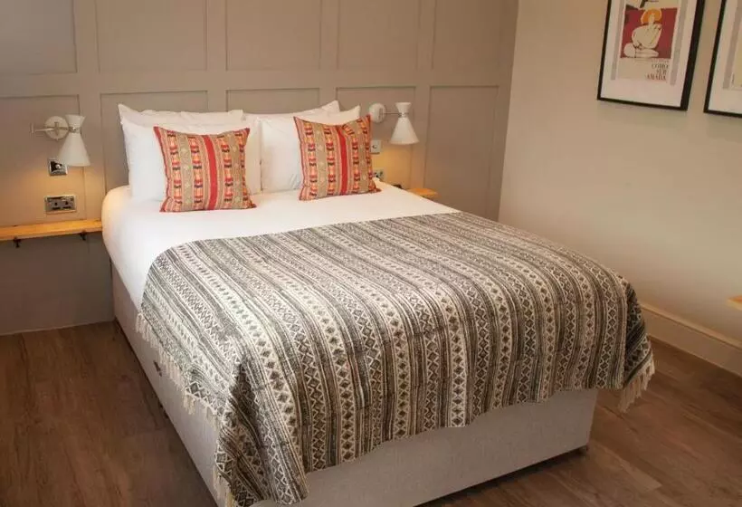 Отель The Kings Arms