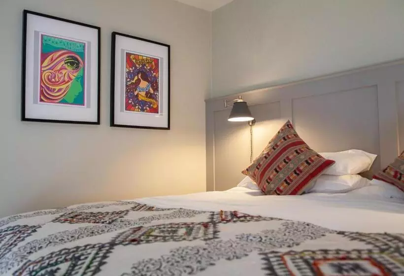 בית מלון כפרי The Kings Arms