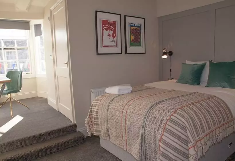 Отель The Kings Arms