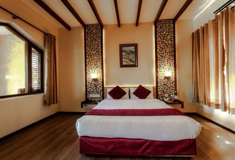 هتل The Lakeside Retreat By Ime Hospitality Pvt Ltd