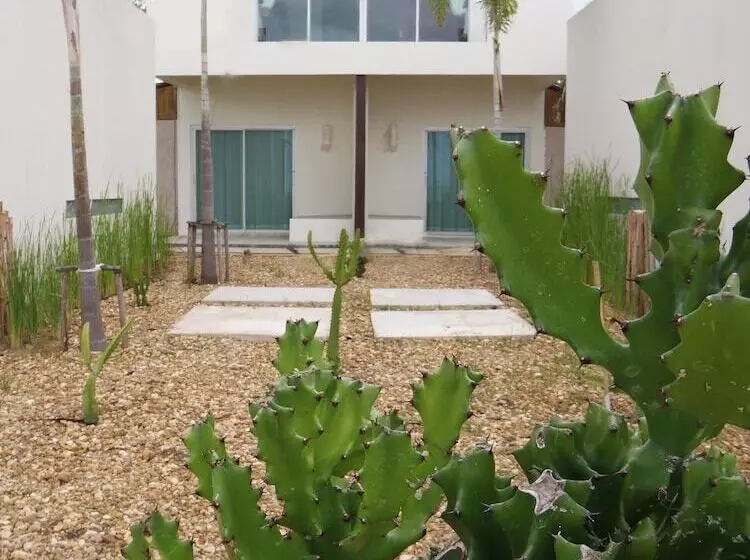 استراحتگاه Red Z The Ocean