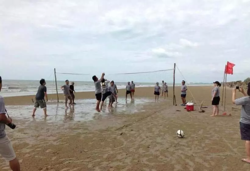 استراحتگاه Red Z The Ocean