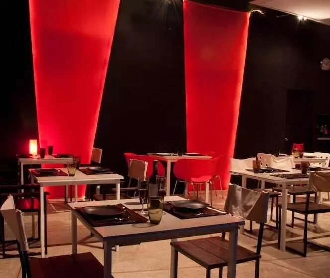 استراحتگاه Red Z The Ocean