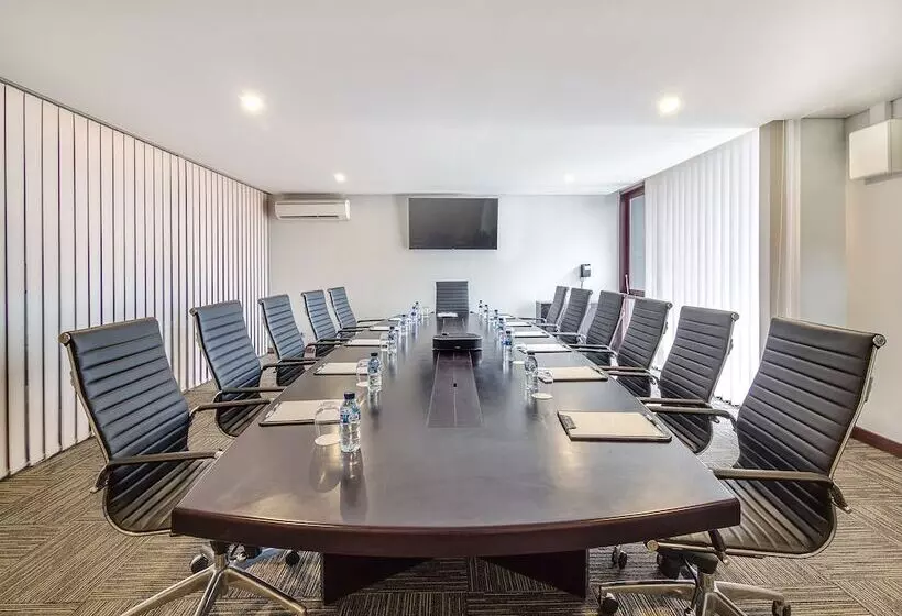 Suites By Watermark Hotel And Spa Bali Chse Certified