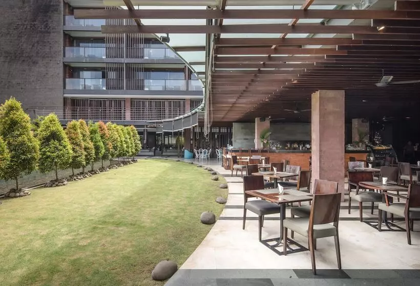 Suites By Watermark Hotel And Spa Bali Chse Certified