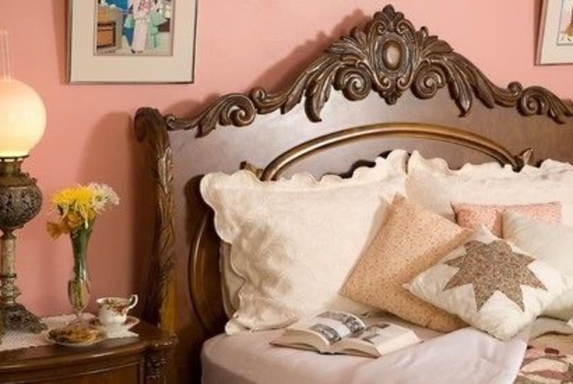 The Carriage House Inn Bed & Breakfast