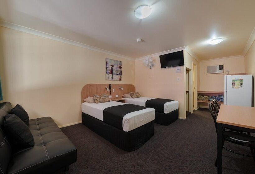 Winter Sun Motel