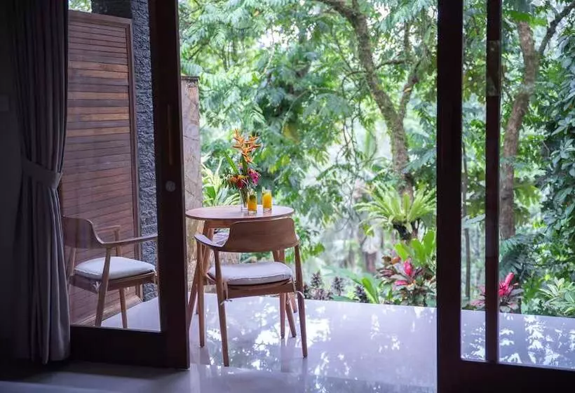 Hotelli Angsoka Bungalow