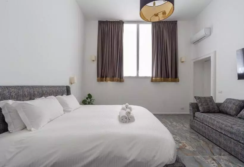 Hotelli Duomo Smart Suites