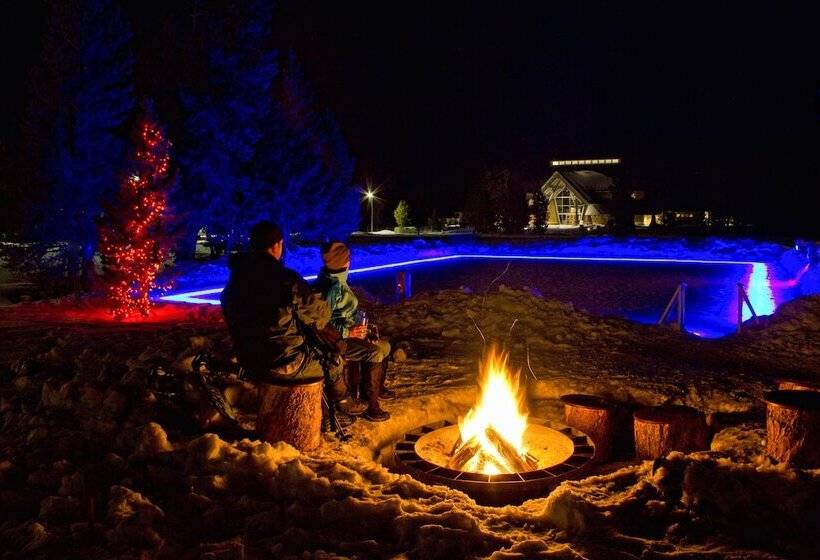 منتجع Old Faithful Snow Lodge & Cabins   Inside The Park