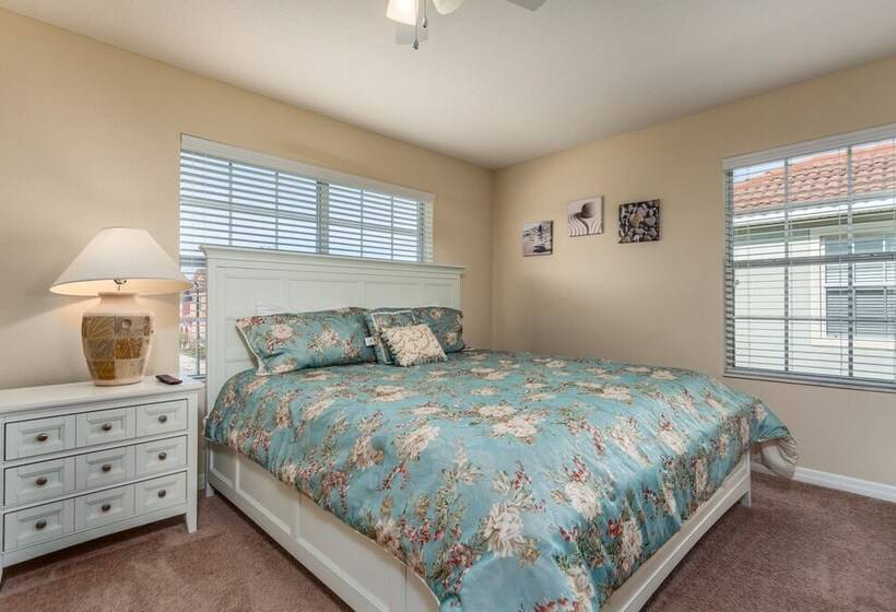 Paradise Palms Ru580