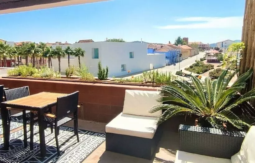 Majatalo Villa Center