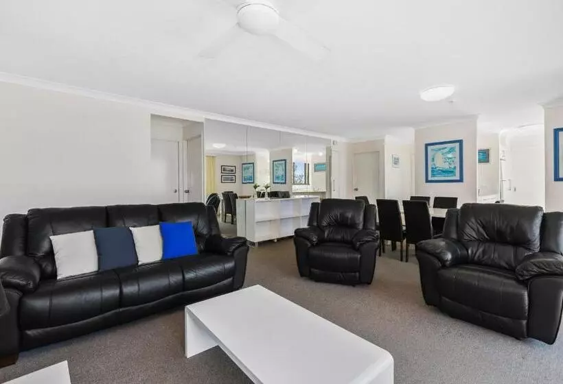 Columbia Beachfront Apartments On Rainbow Bay