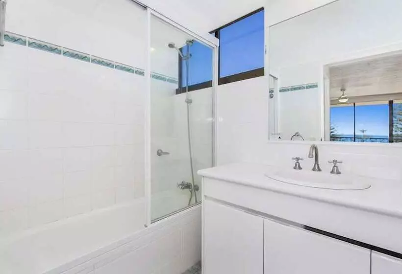 Columbia Beachfront Apartments On Rainbow Bay