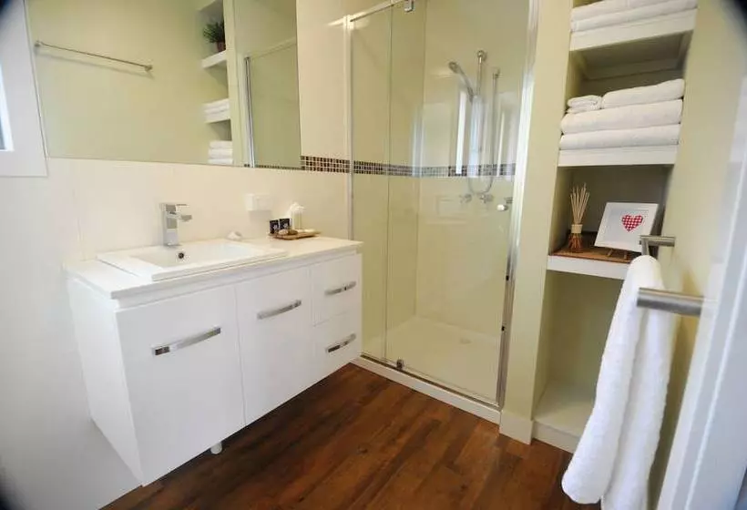 Gisborne Peak Winery Short Term Stays