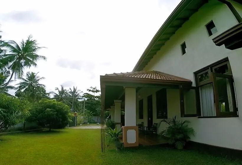 ホテル Airport Villa